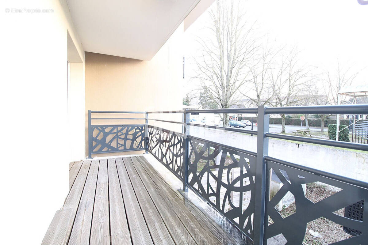 Appartement à BRIE-COMTE-ROBERT
