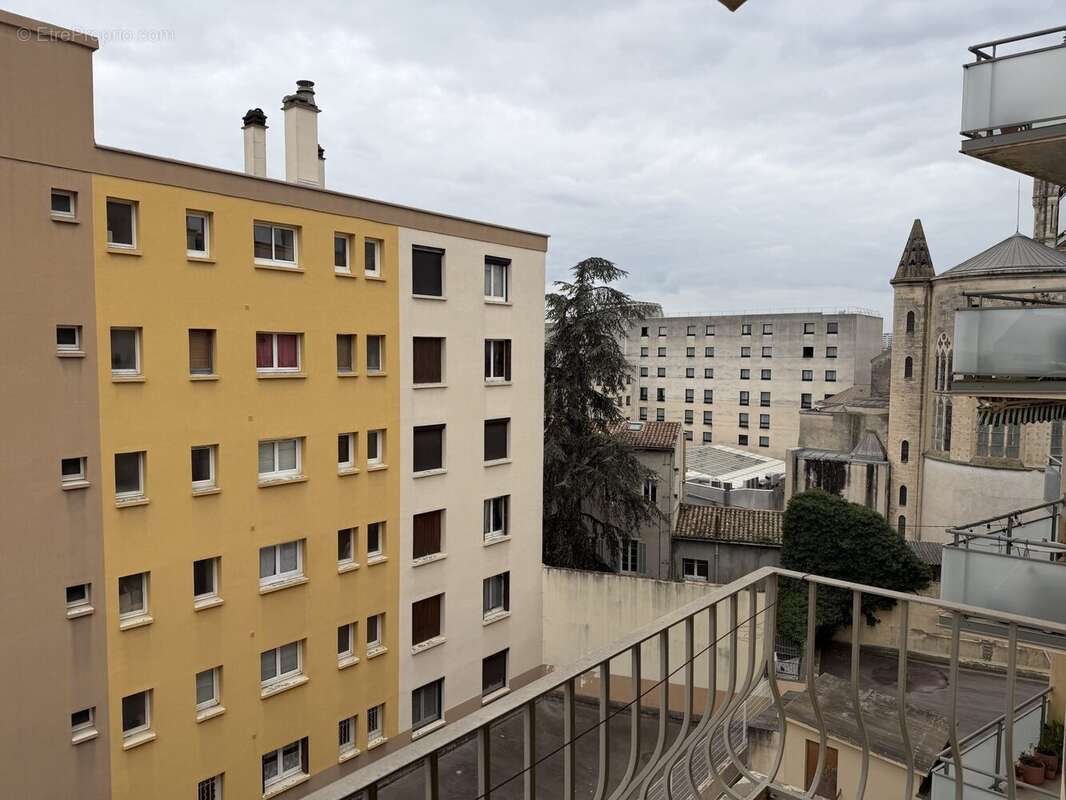 Appartement à NIMES