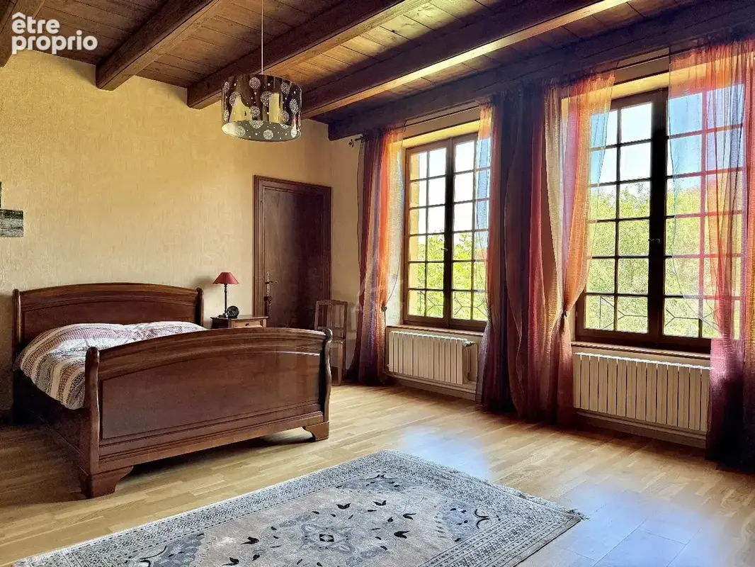 Maison de caractère - 285m² sur 16,82 ares - Woippy Village - photo 12