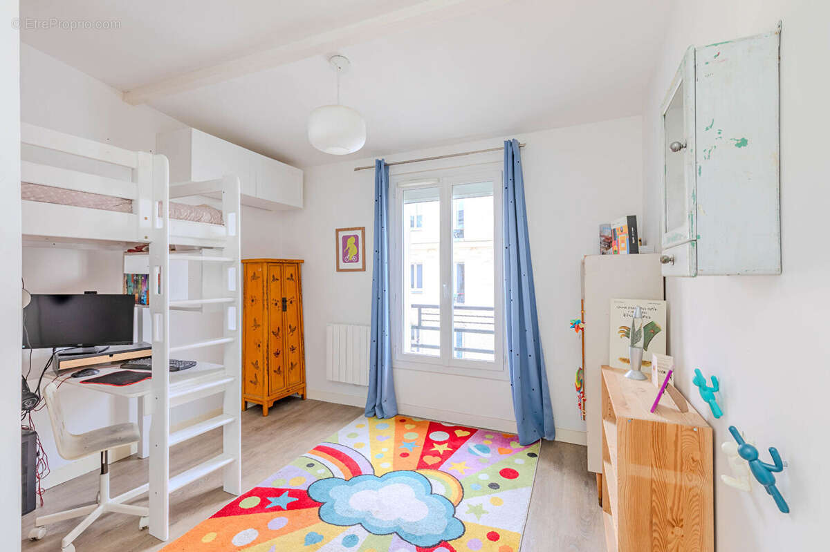 Appartement à PARIS-18E