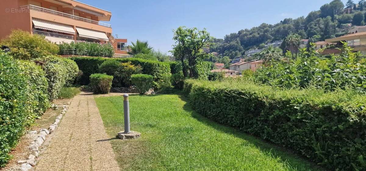 MENTON GORBIO, 2P avec terrasse, parking, piscine. - photo 12