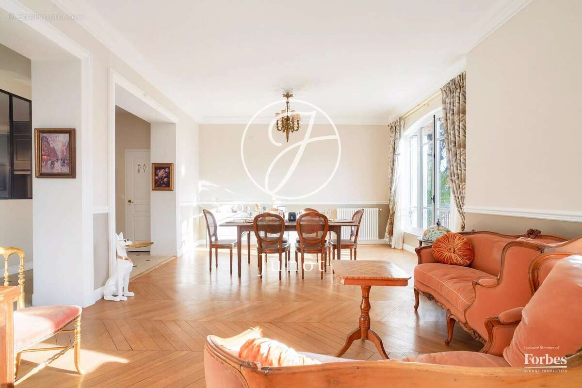 Maison à MAISONS-LAFFITTE