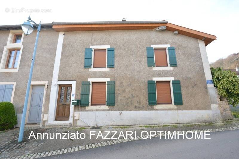 Maison à MONT-DEVANT-SASSEY