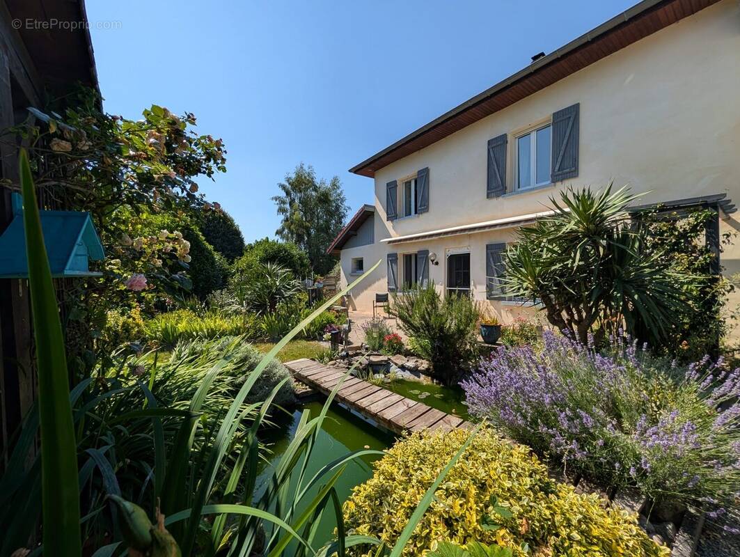 Maison à SAINT-HILAIRE-DE-LA-COTE