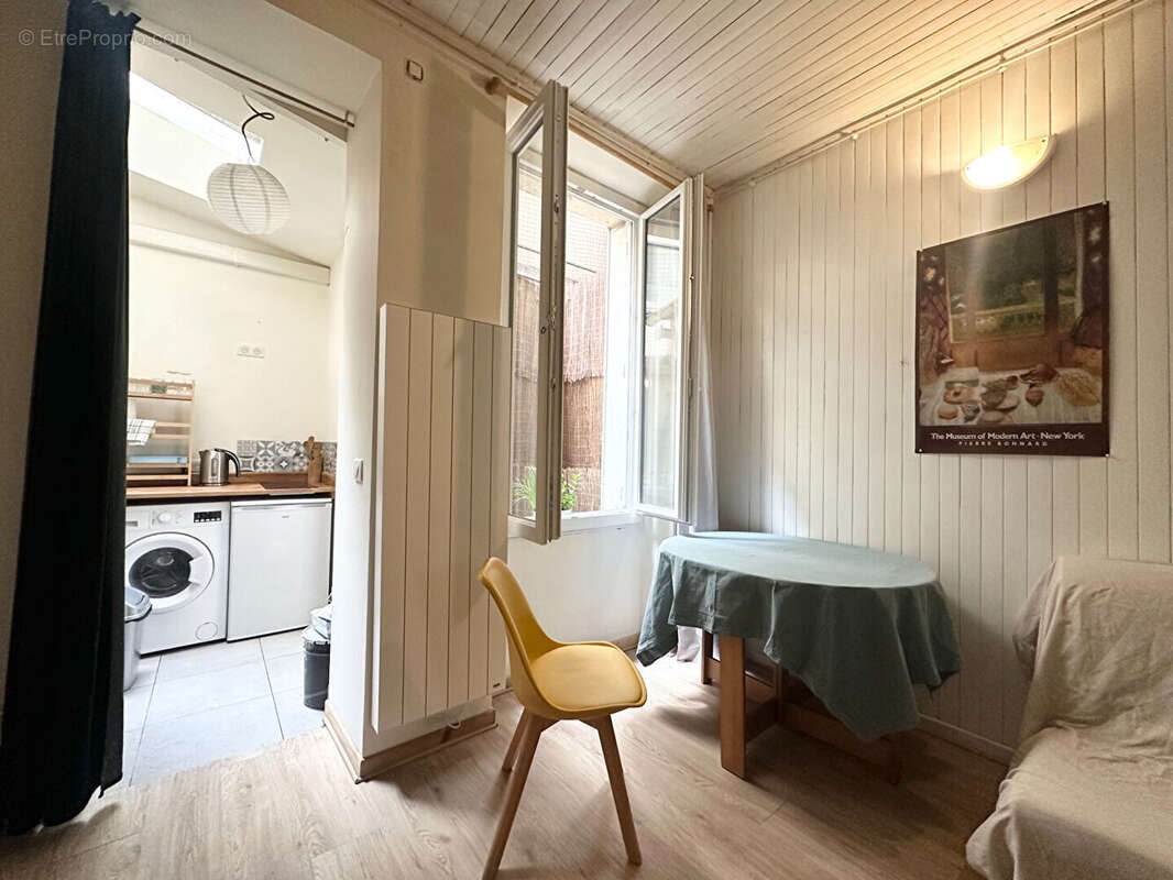Appartement à PARIS-18E