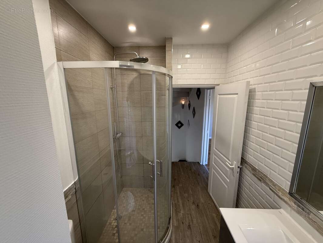 Maison rénovée avec seconde bâtisse à fort potentiel – Plussulien (22320) - photo 11