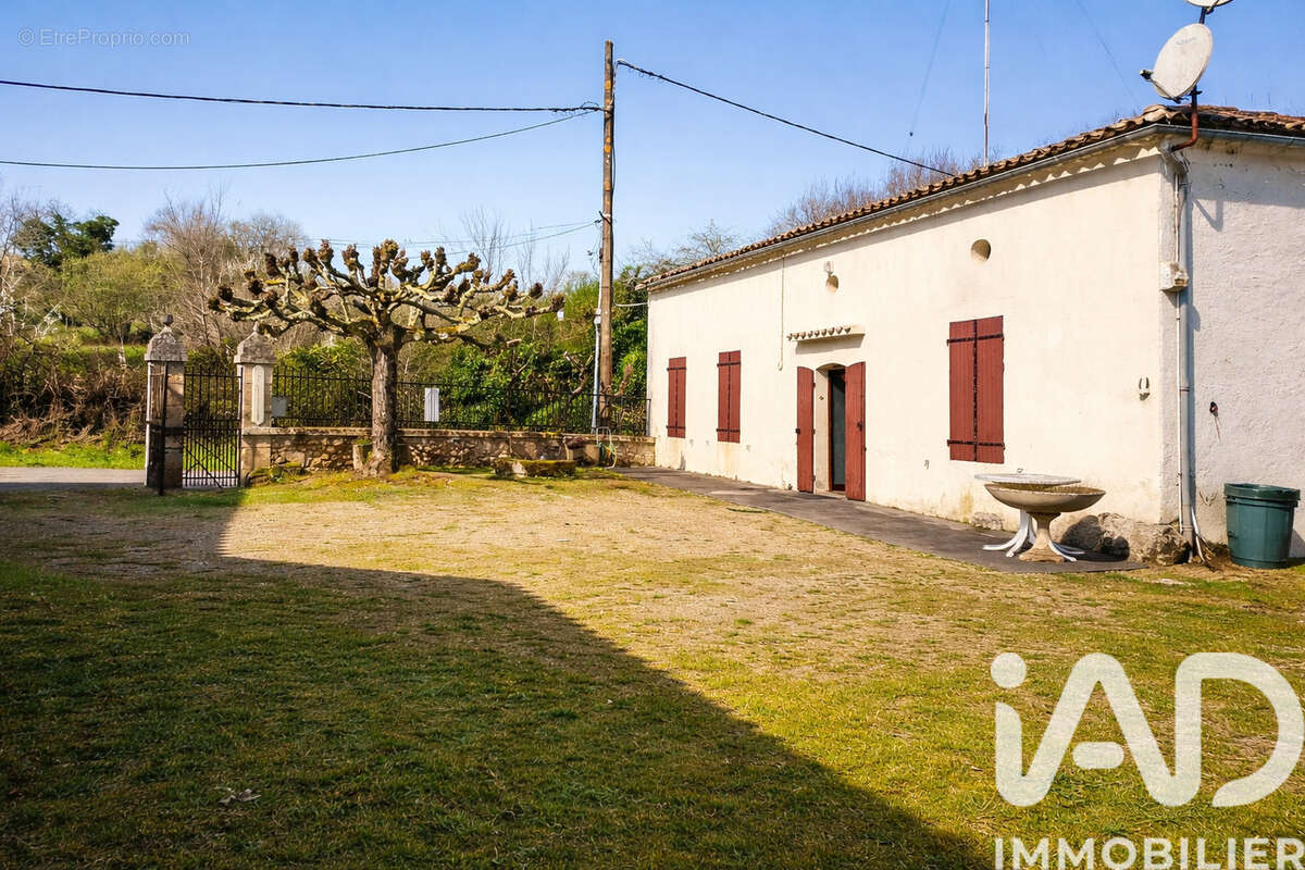 Photo 2 - Maison à MONTGUYON