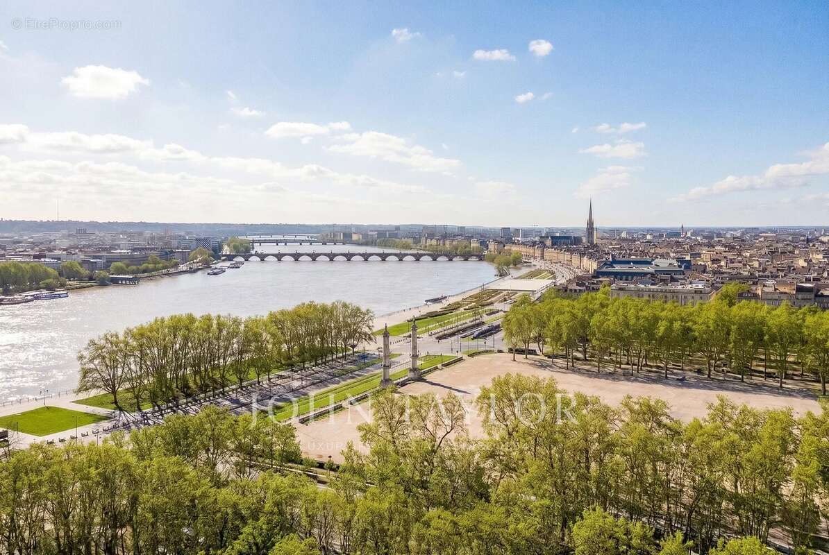Appartement à BORDEAUX