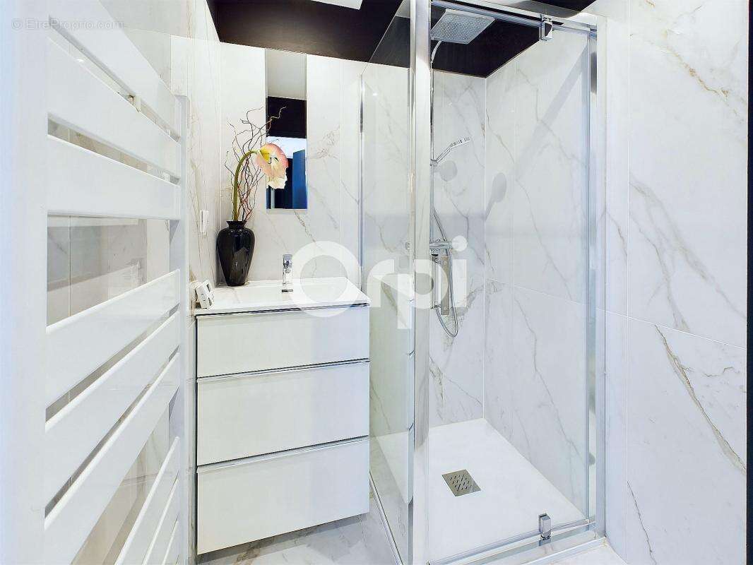 Appartement à MANDELIEU-LA-NAPOULE