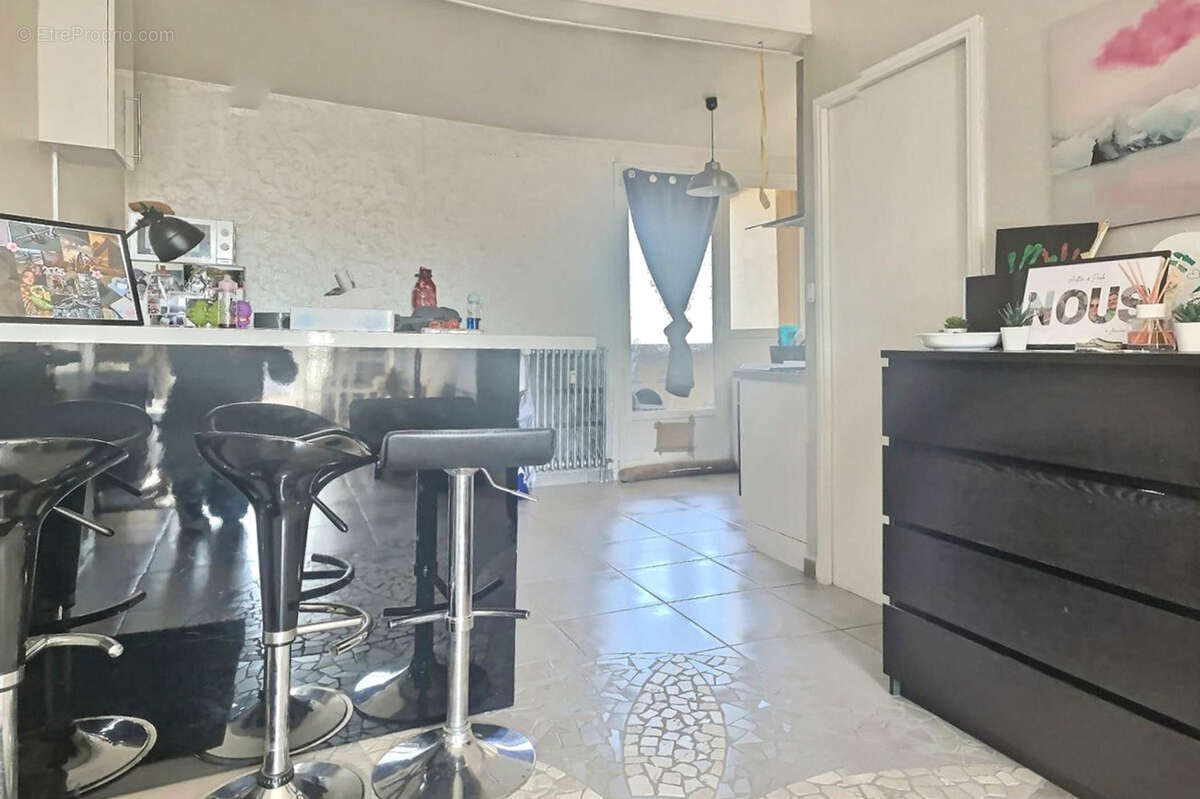 Appartement à SAINT-ETIENNE