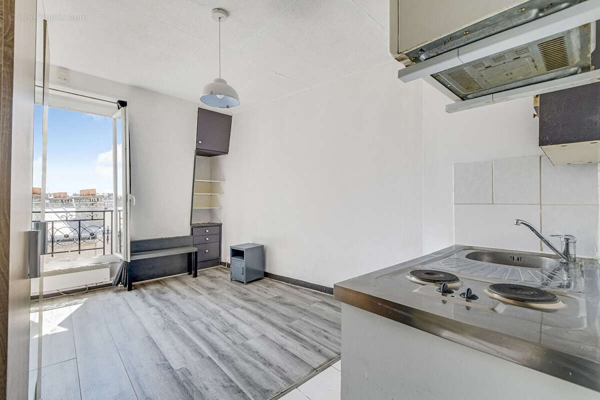 Appartement à PARIS-18E