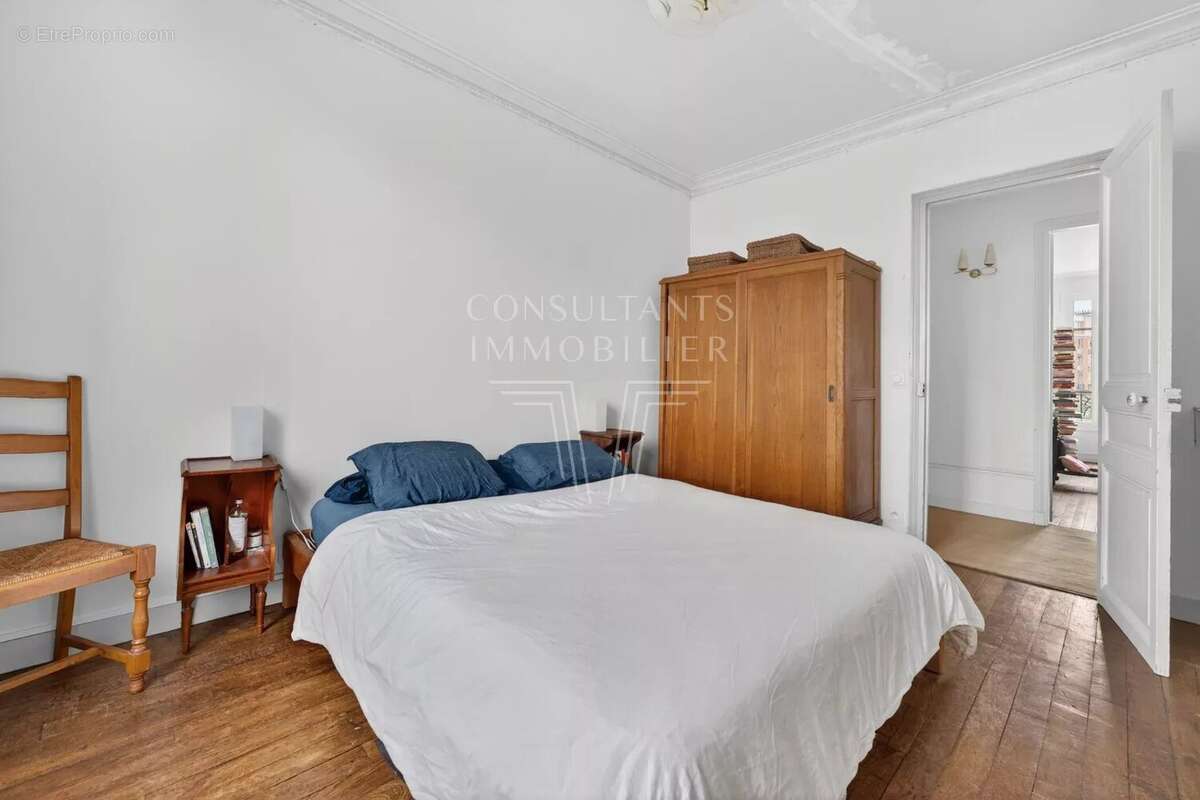Appartement à PARIS-14E