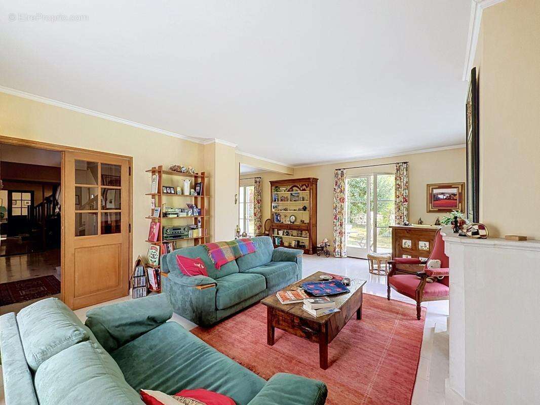L ISLE ADAM (95) : Maison 170m² 850m² terrain 5 chambres - photo 6