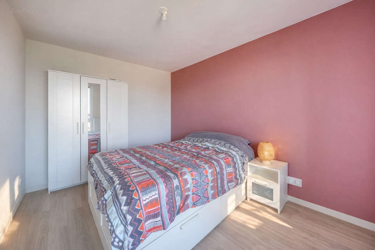 Appartement à SAINT-JACQUES-DE-LA-LANDE