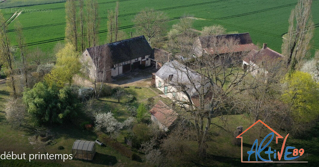 Maison à CHARNY