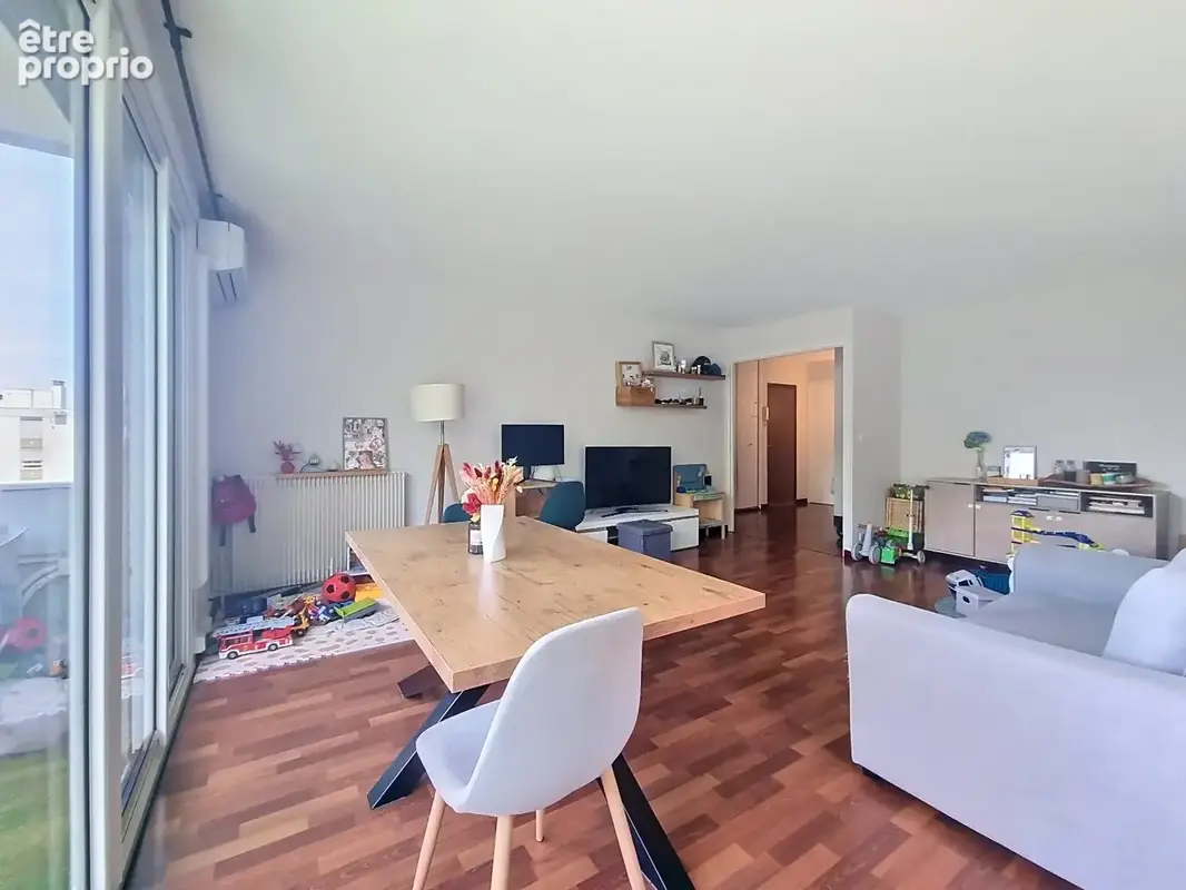 T3 dernier etage - en parfait etat - photo 2