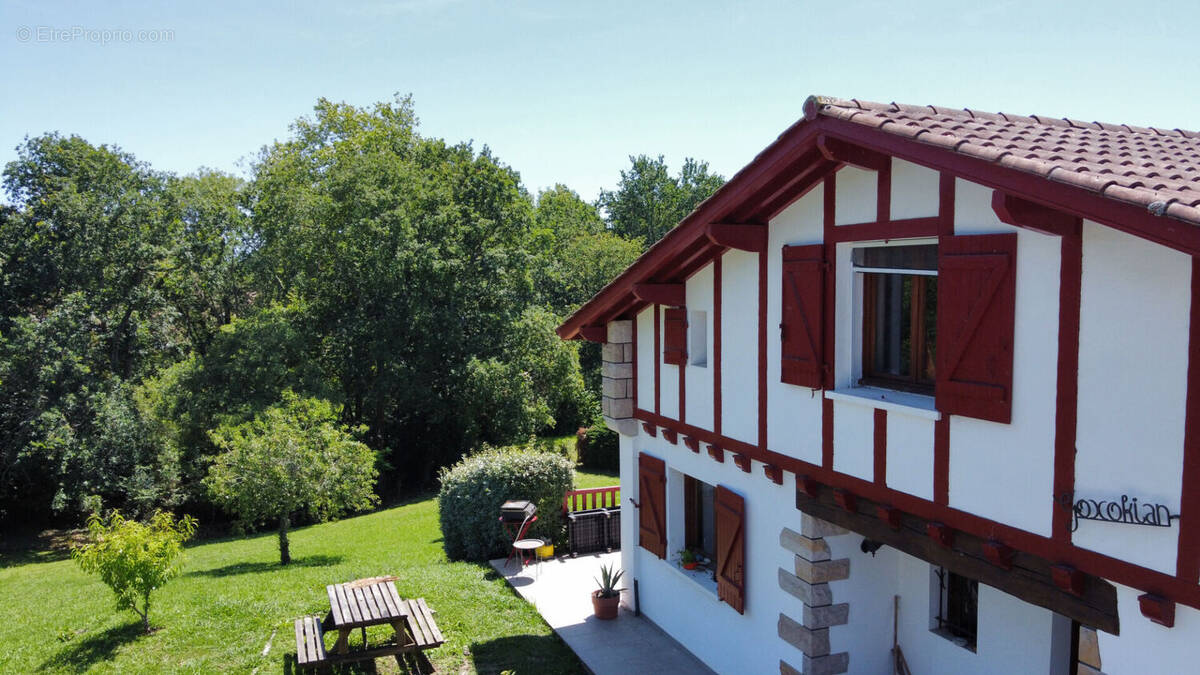 Maison à ARBONNE