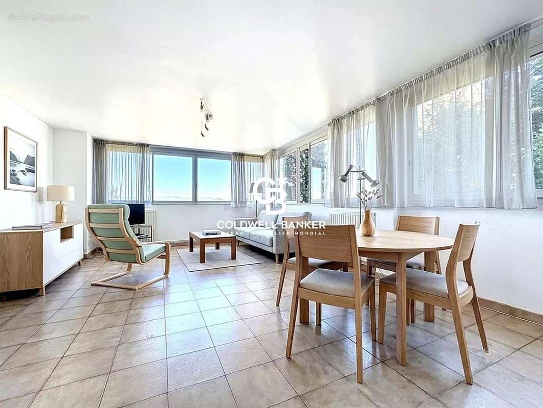 Belvédère Urbain : Un Horizon privé au cœur de Saint-Raphaël - photo 16