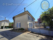 Maison à BEAUCROISSANT