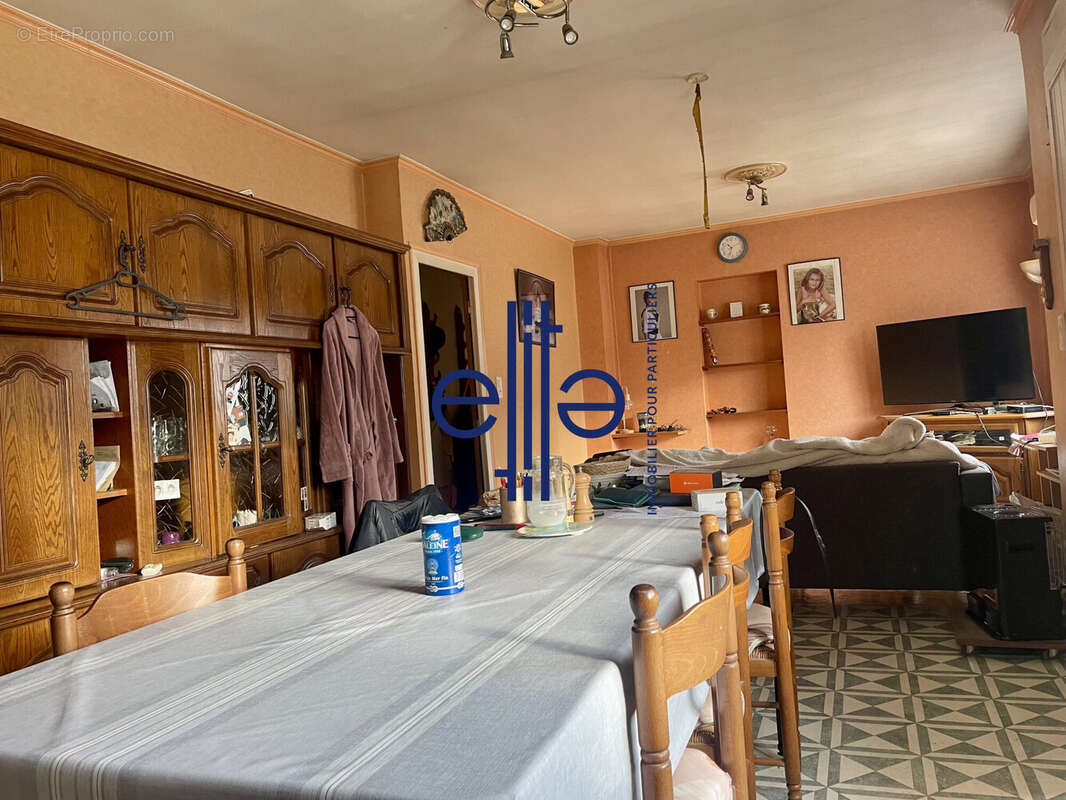 Maison à CHATEAU-L'EVEQUE