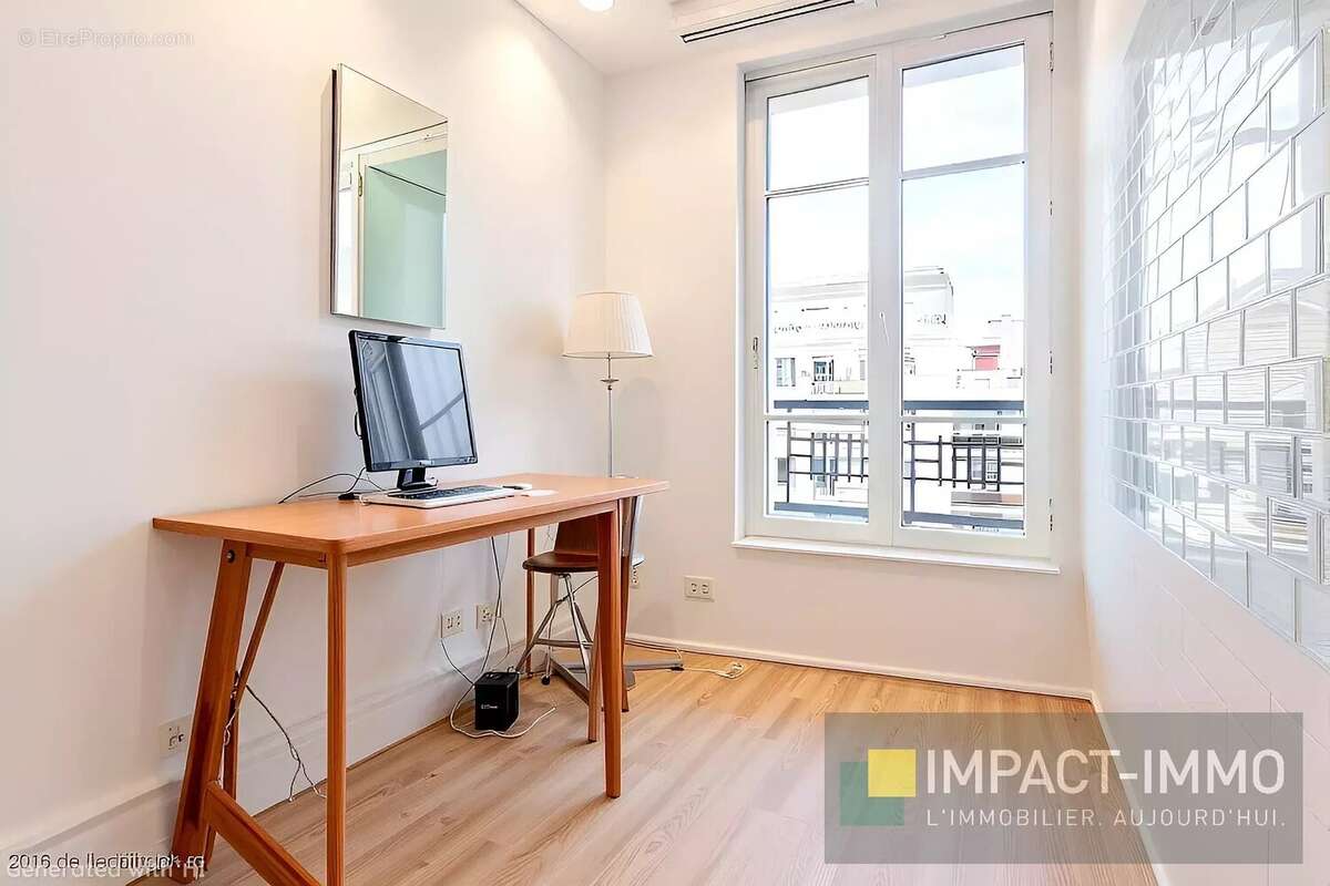 Appartement à LEVALLOIS-PERRET