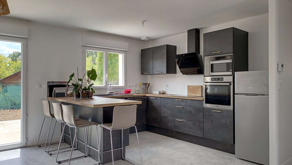 Maison à JOUY-LE-POTIER