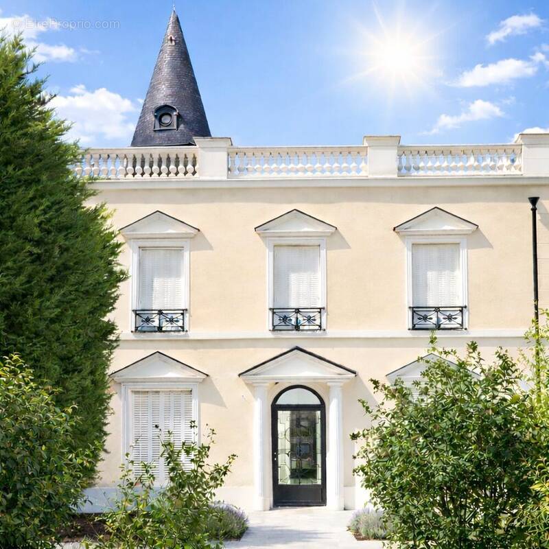 Maison à SAINT-MAUR-DES-FOSSES