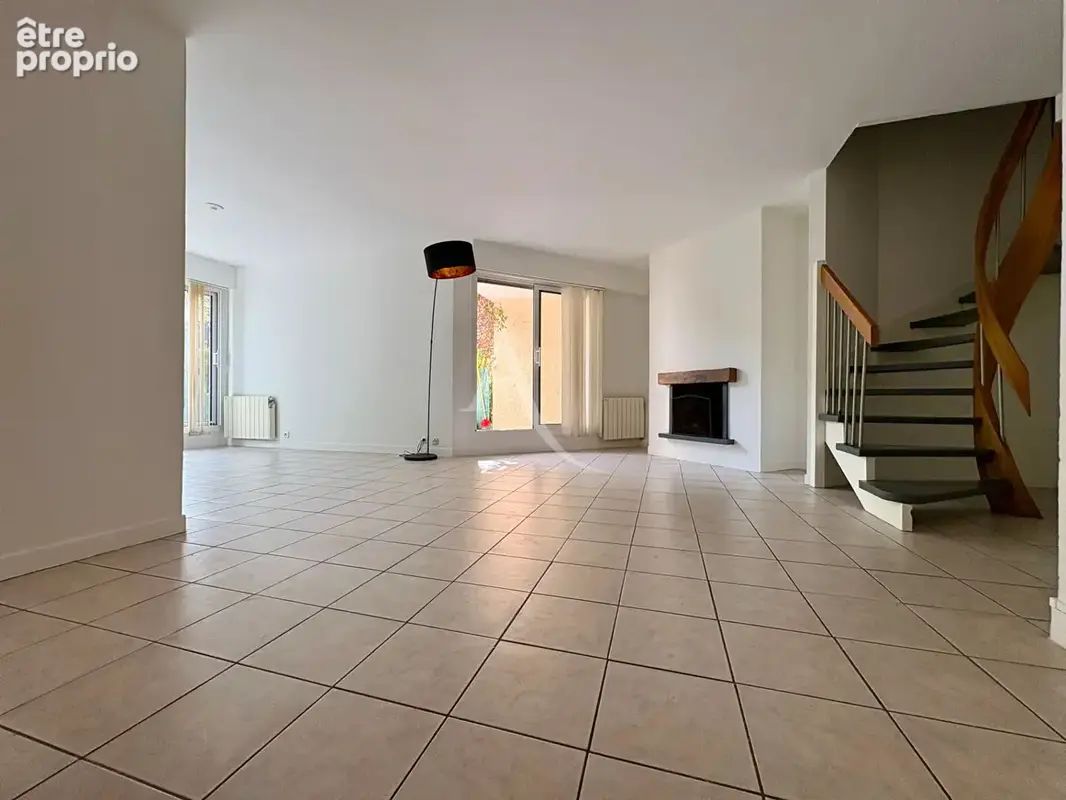 Appartement Gif Sur Yvette 4 pièce(s) - photo 2