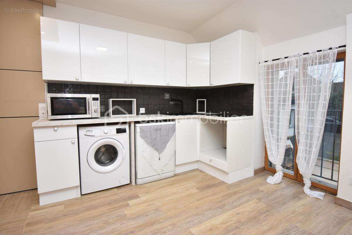 Maison à BERNAY-VILBERT