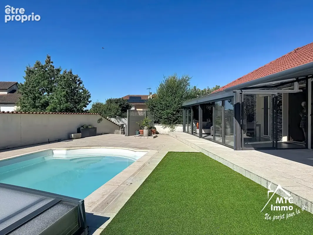 Villa T4 105m2 - photo 3