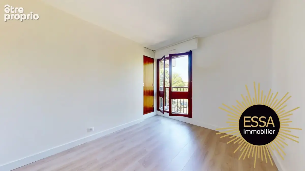 Appartement 3 pièces 75 m² à vendre à Rocquencourt (78150) - photo 8