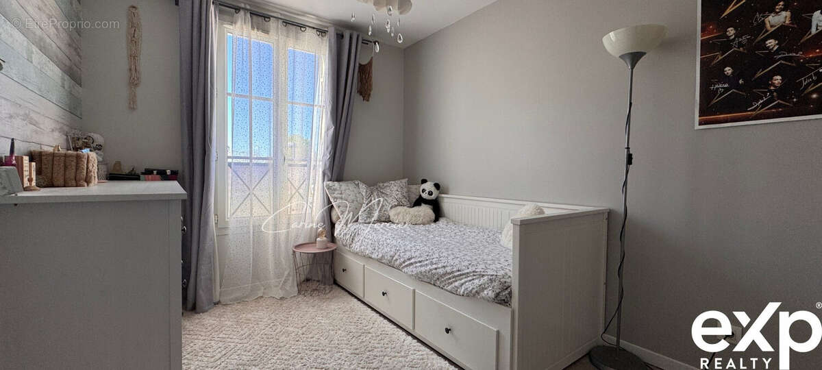 Maison à NEAUPHLE-LE-CHATEAU