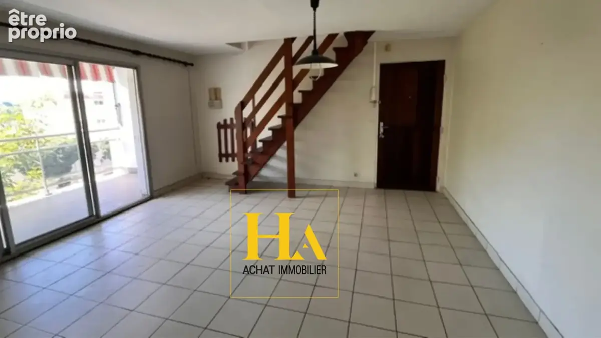 Appartement Saint Denis 5 pièce(s) 112.66 m2 - photo 1