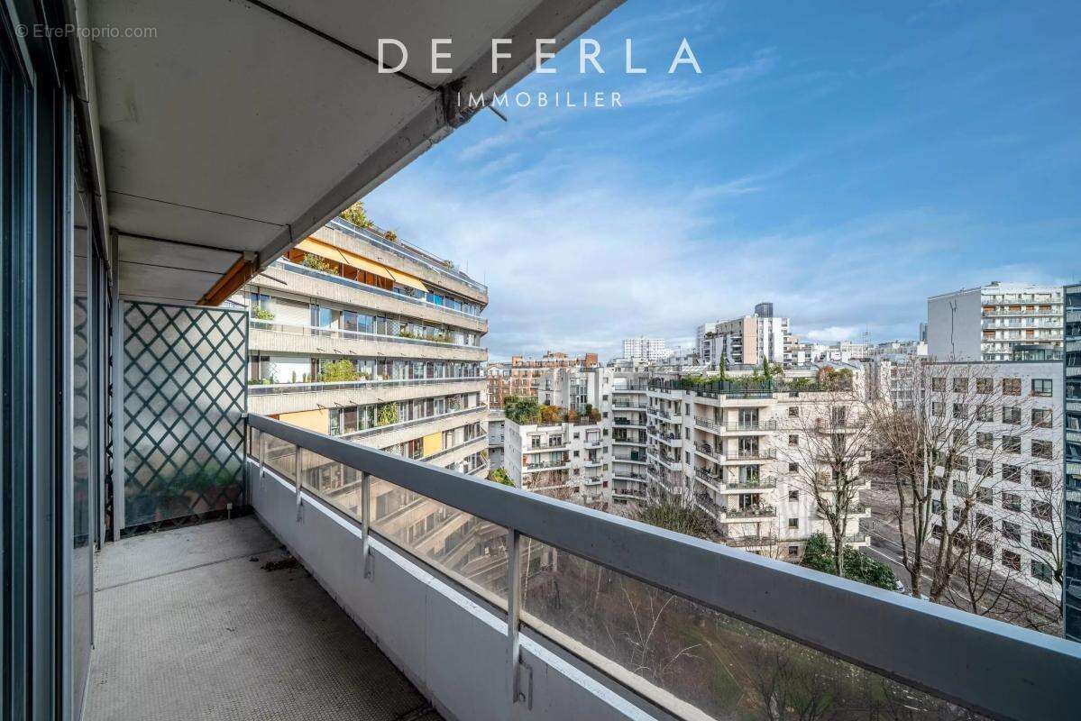 Appartement à PARIS-15E