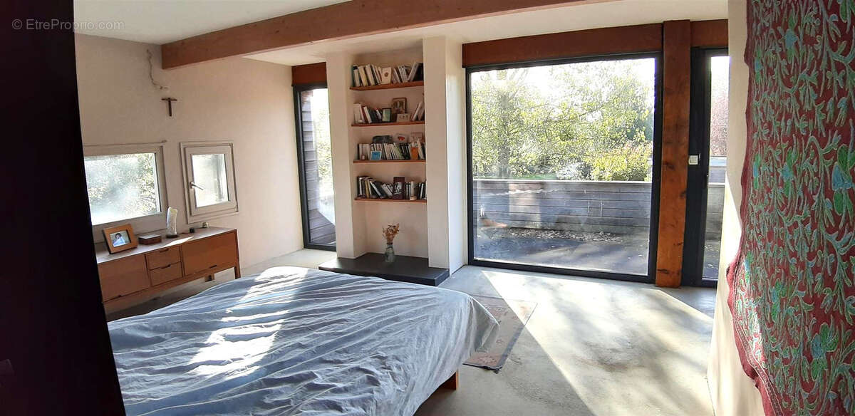 Superbe maison d’architecte en ossature bois sur parc arboré de plus de 2,8 hectares - photo 5