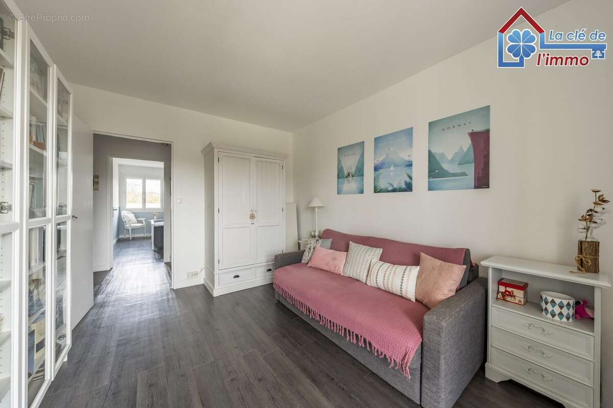 Appartement à PRINGY