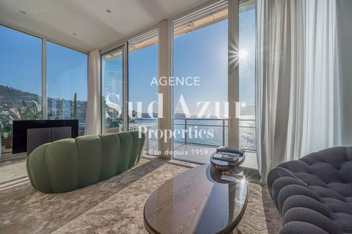 Appartement à ROQUEBRUNE-CAP-MARTIN