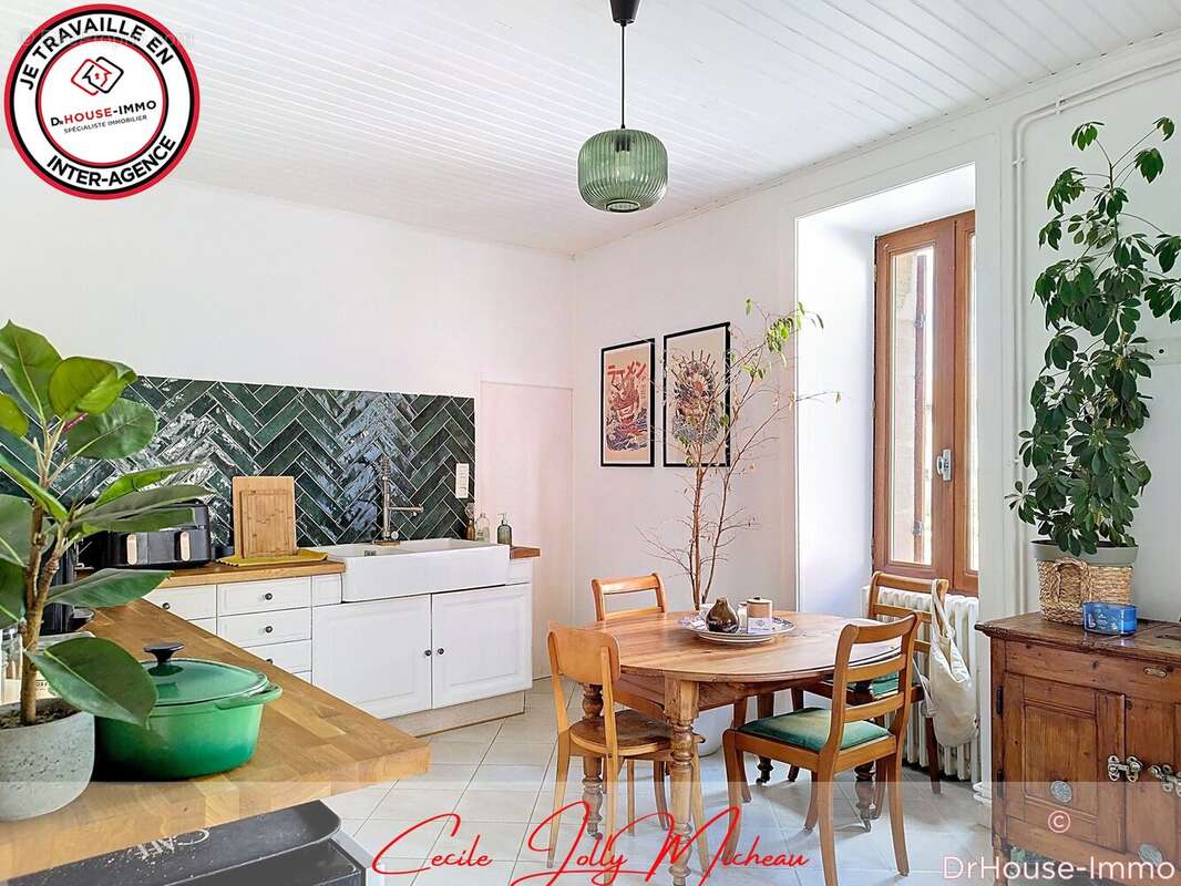 Maison à SAINT-GENES-DE-BLAYE