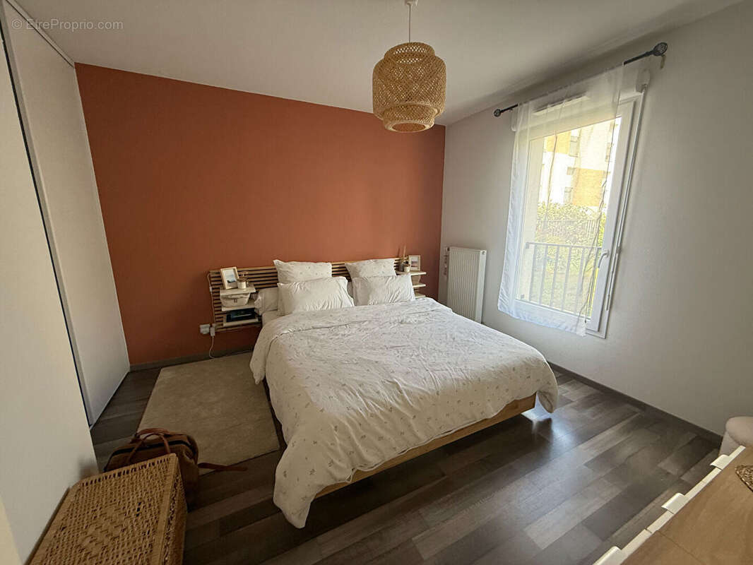 Appartement à LENTILLY