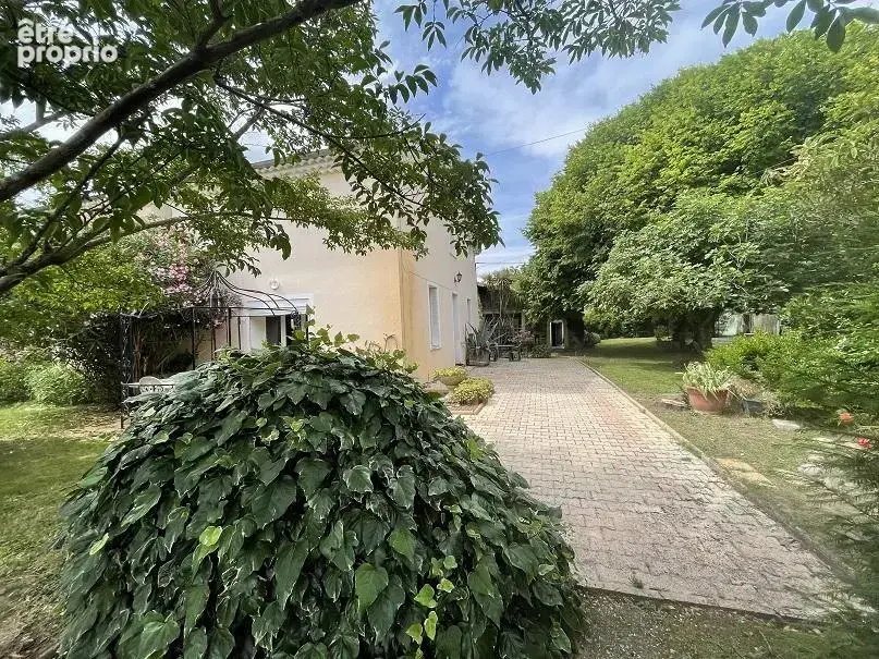 Maison 181 m² à Loriol-Sur-Drome  - photo 2