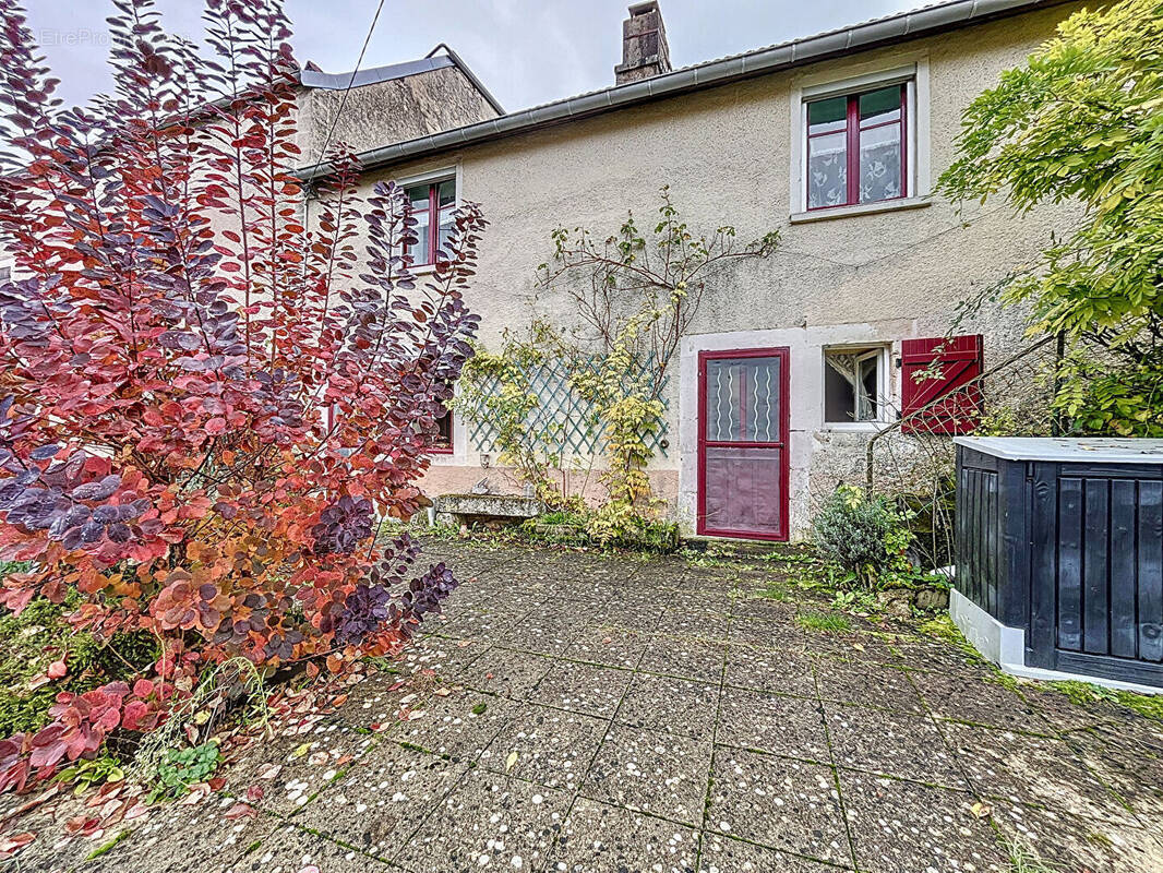 Maison à VALS-DES-TILLES