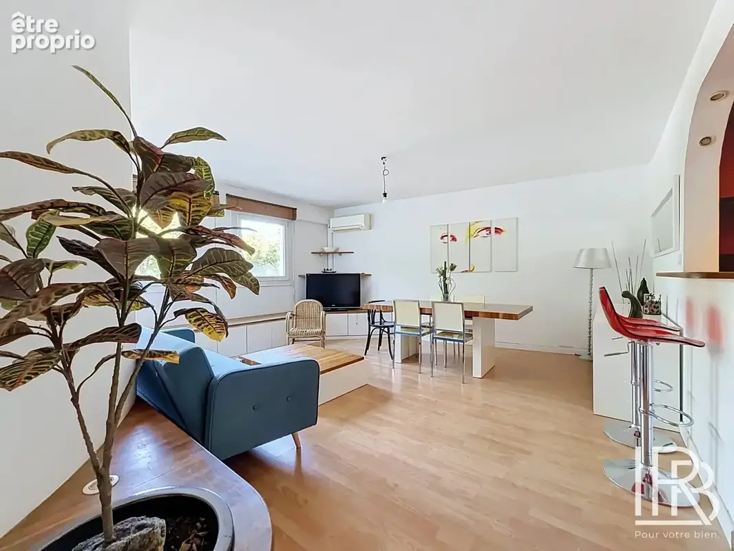 Appartement à MARSEILLE-6E