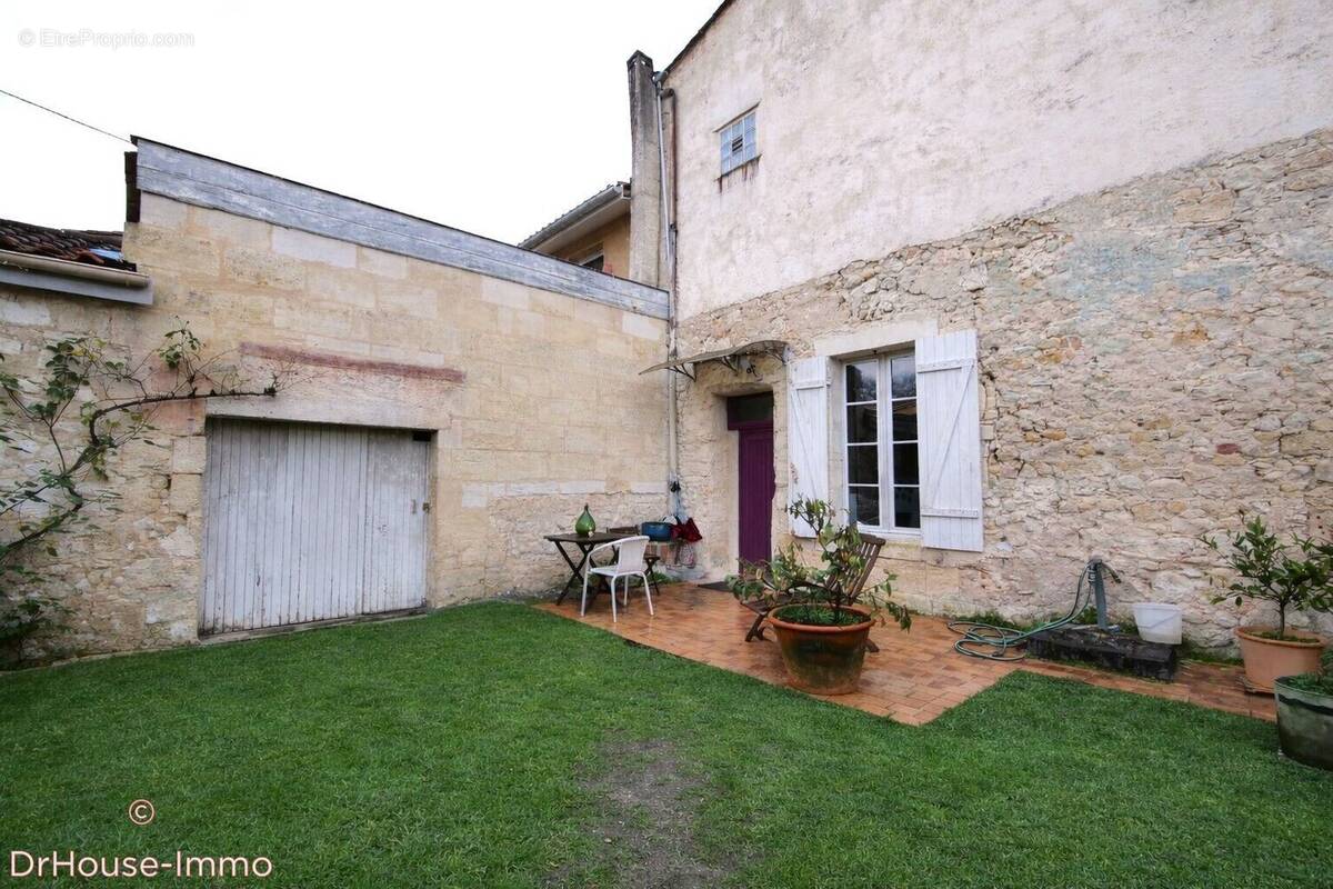 Maison à LAMARQUE