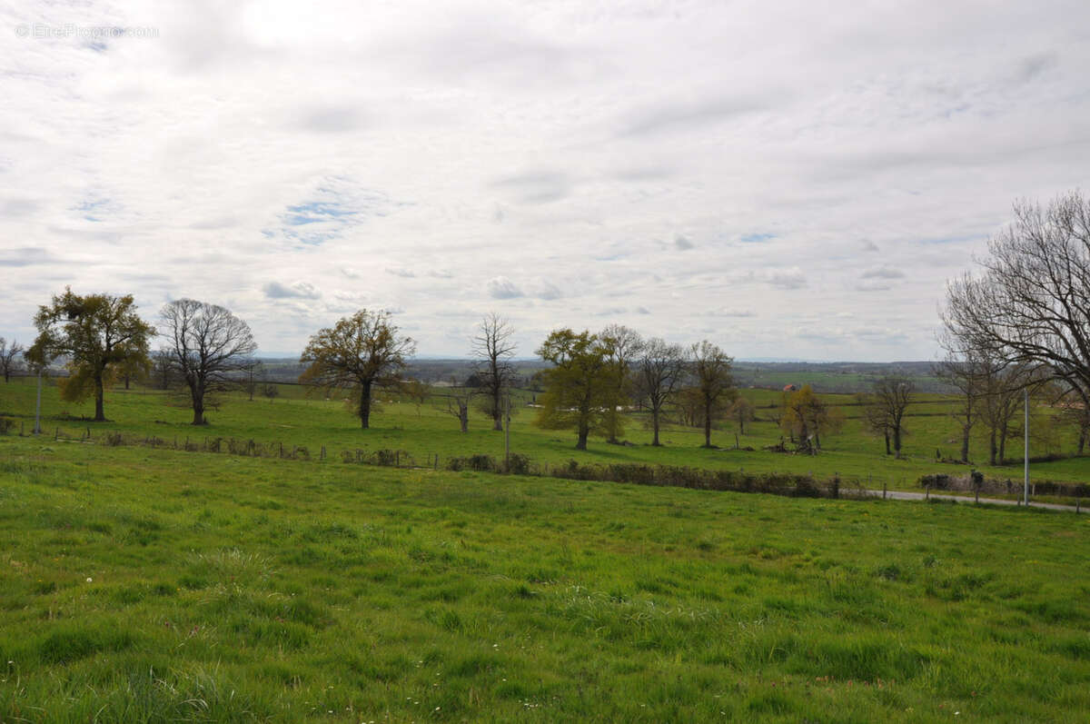 Jolie fermette à la campagne, 2 chambres, dépendances et terrain de 3090 m2 - photo 21