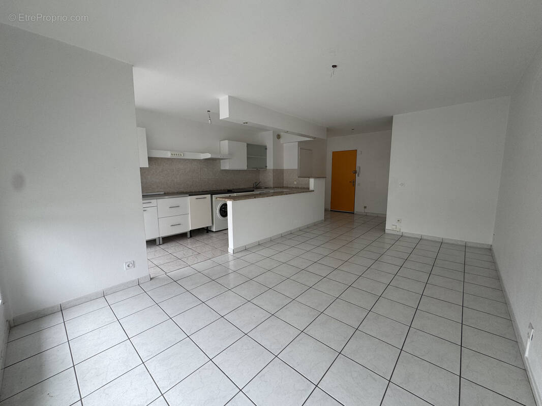 Appartement à SAINT-ETIENNE