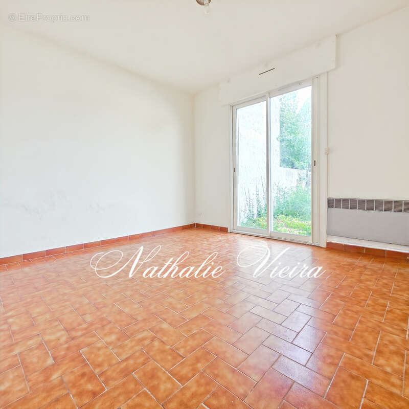 Appartement à CANDILLARGUES