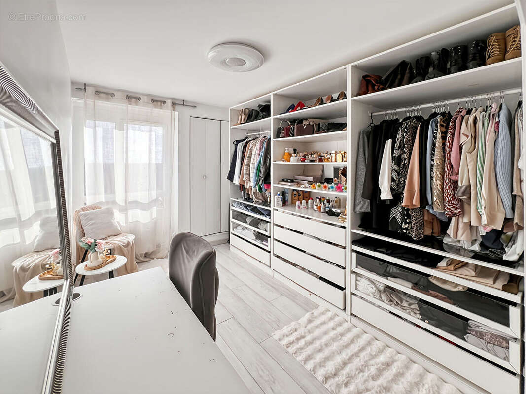 Appartement à DAMMARIE-LES-LYS