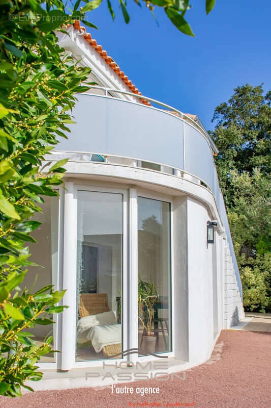 Maison à VAUX-SUR-MER