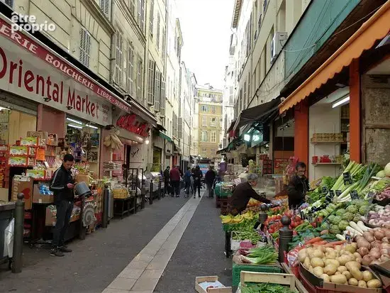 Appartement à MARSEILLE-1E