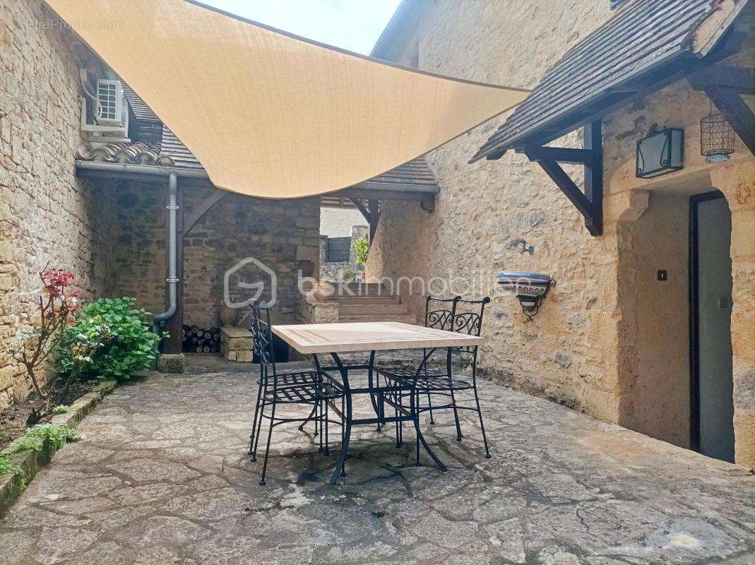 Ensemble immobilier en pierre avec piscine – au cœur du Lot - photo 18